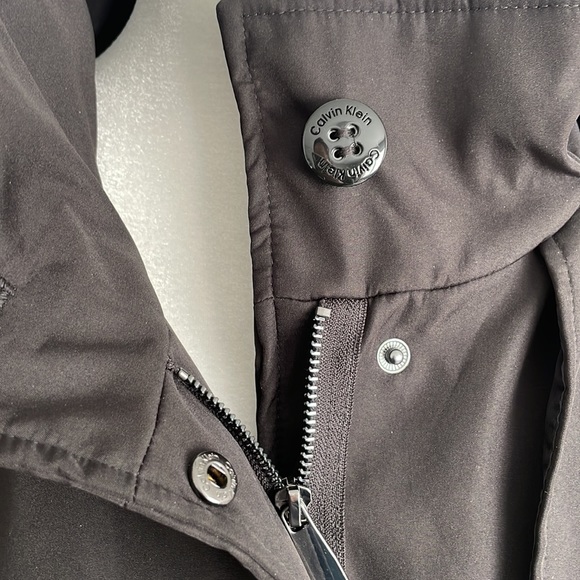 NEW Calvin Klein Softshell Jacket 🖤 - Picture 3 of 15